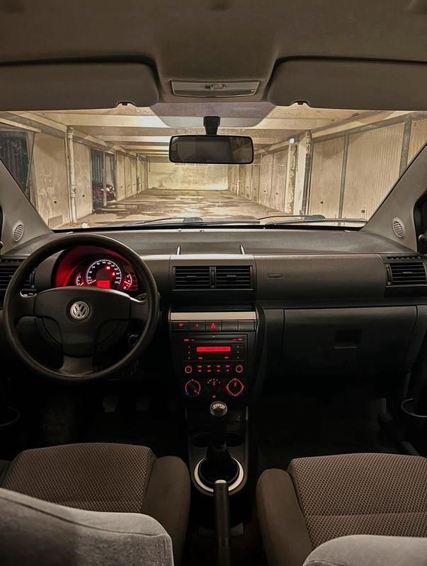 Gebraucht VW Fox 60 PS (44 kW) 2011 Silber Kleinwagen