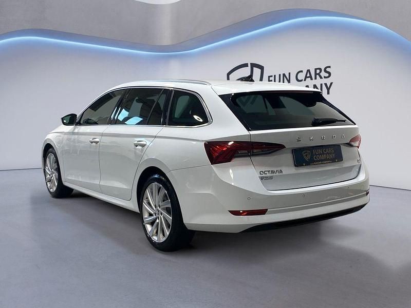 Gebraucht Skoda Octavia Style 204 PS (150 kW) 2021 Weiß Kombi