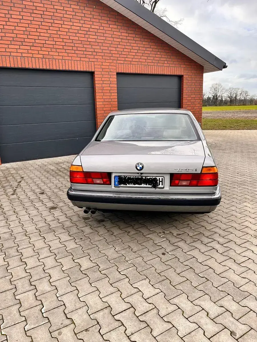 Gebraucht BMW 735 Performance 287 PS (211 kW) 1988 Grau Limousine