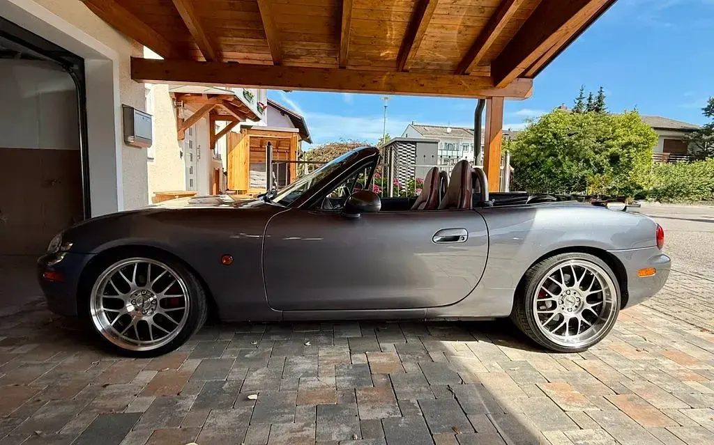 Gebraucht Mazda MX5 145 PS (106 kW) 2002 Silber Cabrio