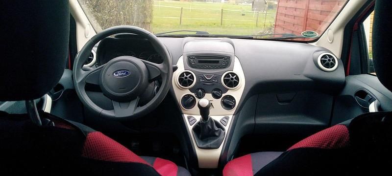 Gebraucht Ford Ka 69 PS (50 kW) 2009 Rot Kleinwagen