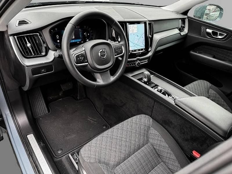 Gebraucht Volvo XC60 Core 197 PS (144 kW) 2024 Grau SUV