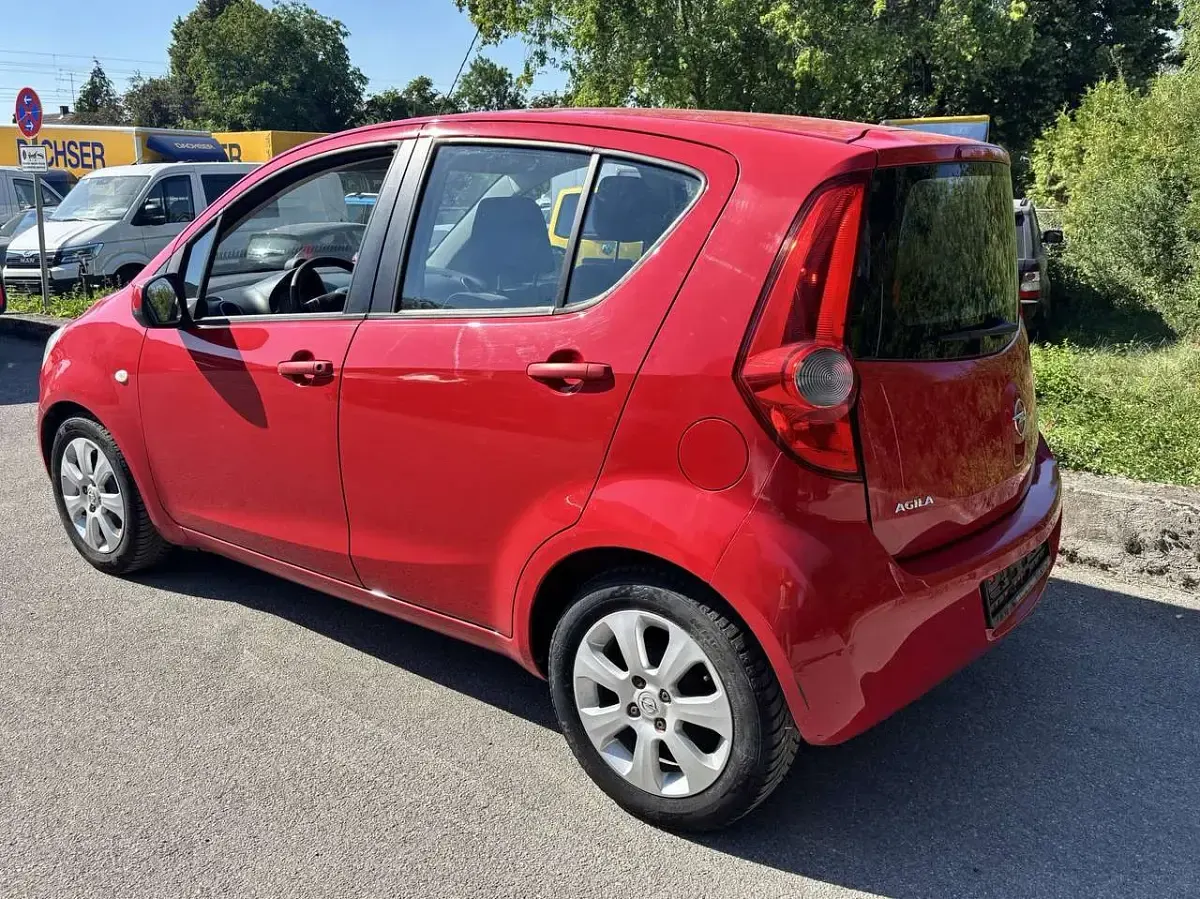 Gebraucht Opel Agila Edition 86 PS (63 kW) 2008 H:glutrot/f:tomatenrot Kleinwagen