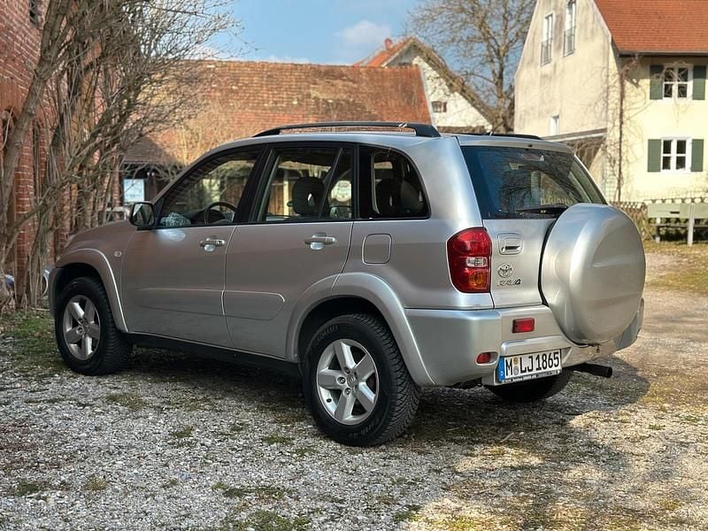 Gebraucht Toyota RAV4 150 PS (110 kW) 2004 Silber SUV