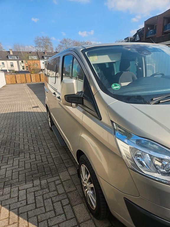 Gebraucht Ford Tourneo 125 PS (91 kW) 2013 Beige Van / Kleinbus