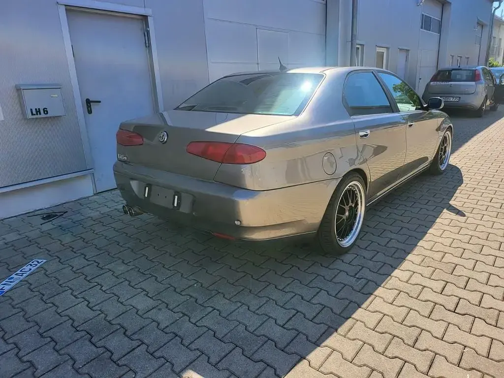 Occasion Alfa Romeo 166 Progression 241 ch (177 kW) 2004 Gris Berline