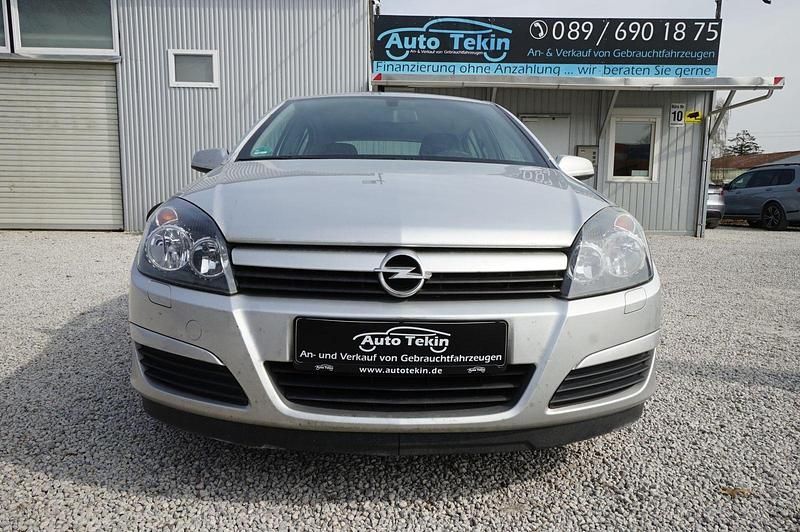 Gebraucht Opel Astra Enjoy 90 PS (66 kW) 2004 Silber Limousine