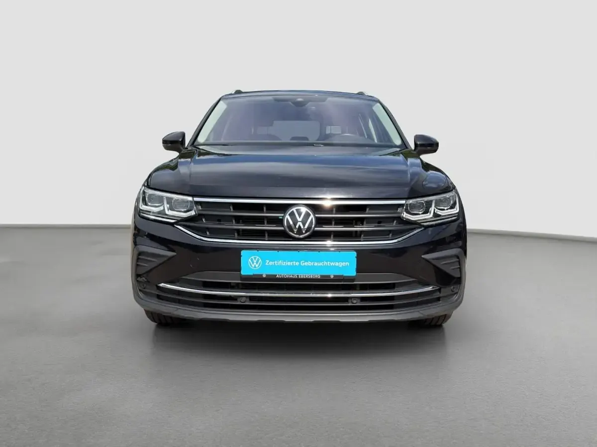 Gebraucht VW Tiguan Active 150 PS (110 kW) 2023 Schwarz SUV