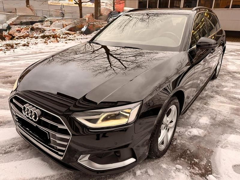 Gebraucht Audi A4 Advanced Plus 163 PS (119 kW) 2021 Schwarz Kombi