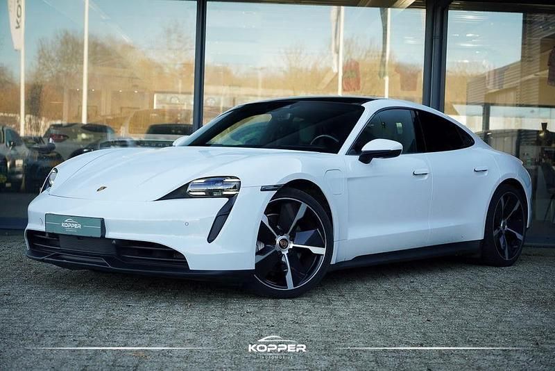 Gebraucht Porsche Taycan Performance Package 280 kW (381 PS) 2021 Weiß Limousine