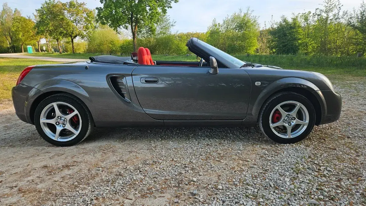 Gebraucht Toyota MR2 140 PS (102 kW) 2005 Grau Cabrio