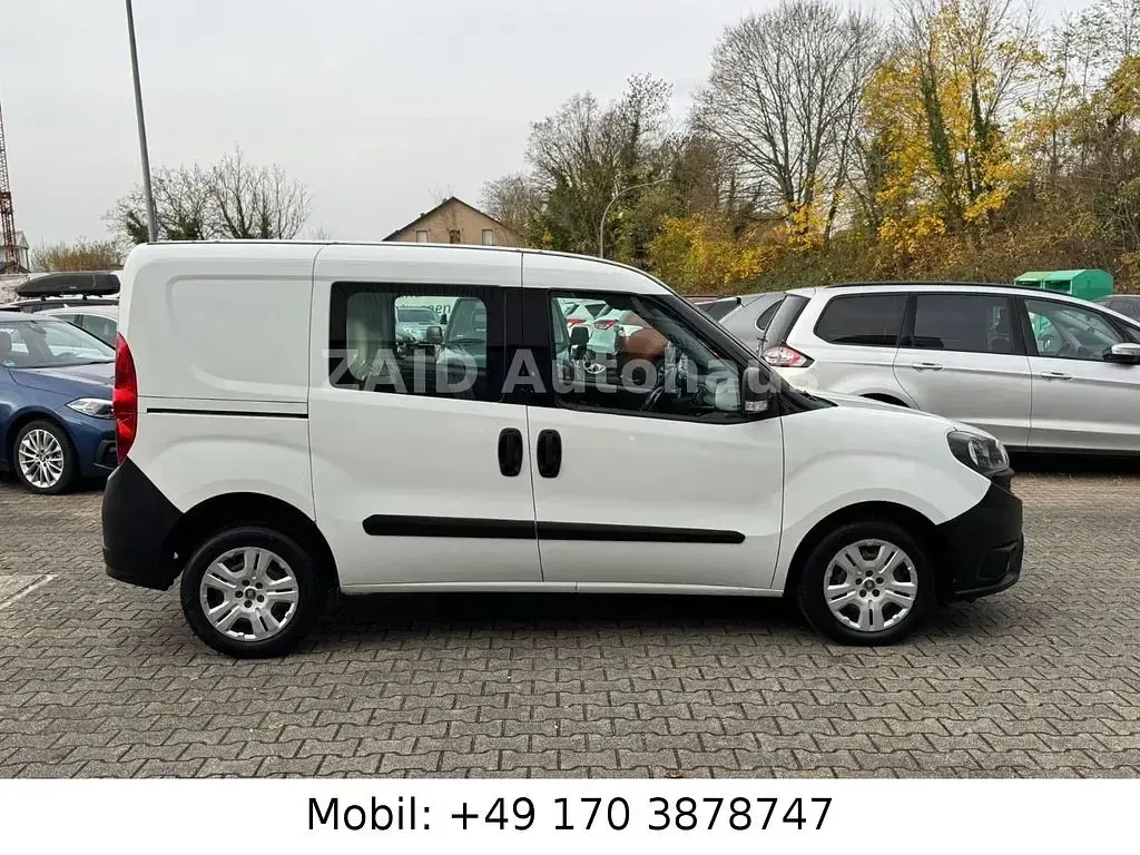 Gebraucht Fiat Doblò 105 PS (77 kW) 2020 Weiß Van / Kleinbus