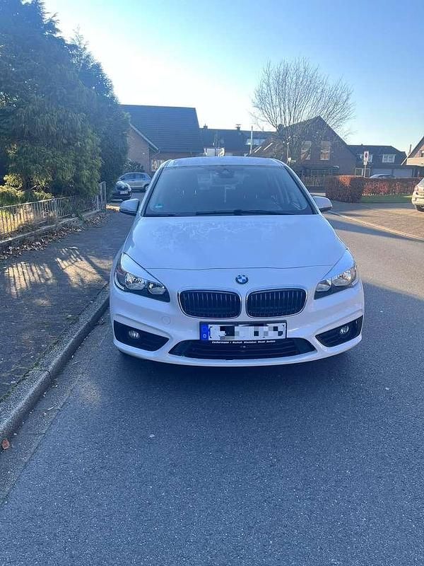Gebraucht BMW 225 Advantage 224 PS (164 kW) 2017 Weiß Kombi