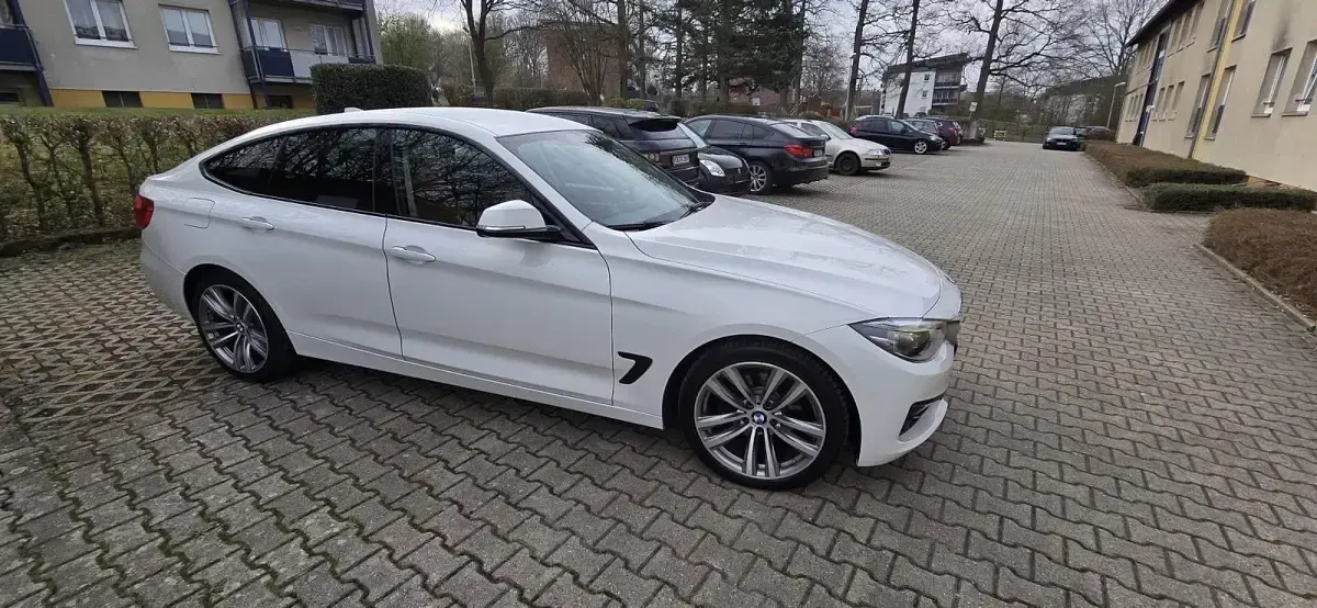 Käytetty BMW 330 258 HP (189 kW) 2017 Valkoinen Sedan