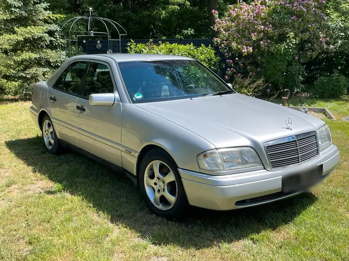 Gebraucht Mercedes C180 1995 Silber Limousine