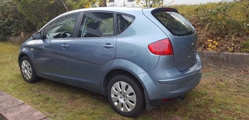 Używany Seat Altea Stylance 105 KM (77 kW) 2004 Niebieski Minivan
