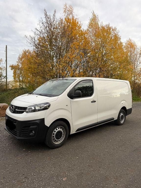 Second-hand Opel Vivaro 122 CP (89 kW) 2020 Alb Monovolum