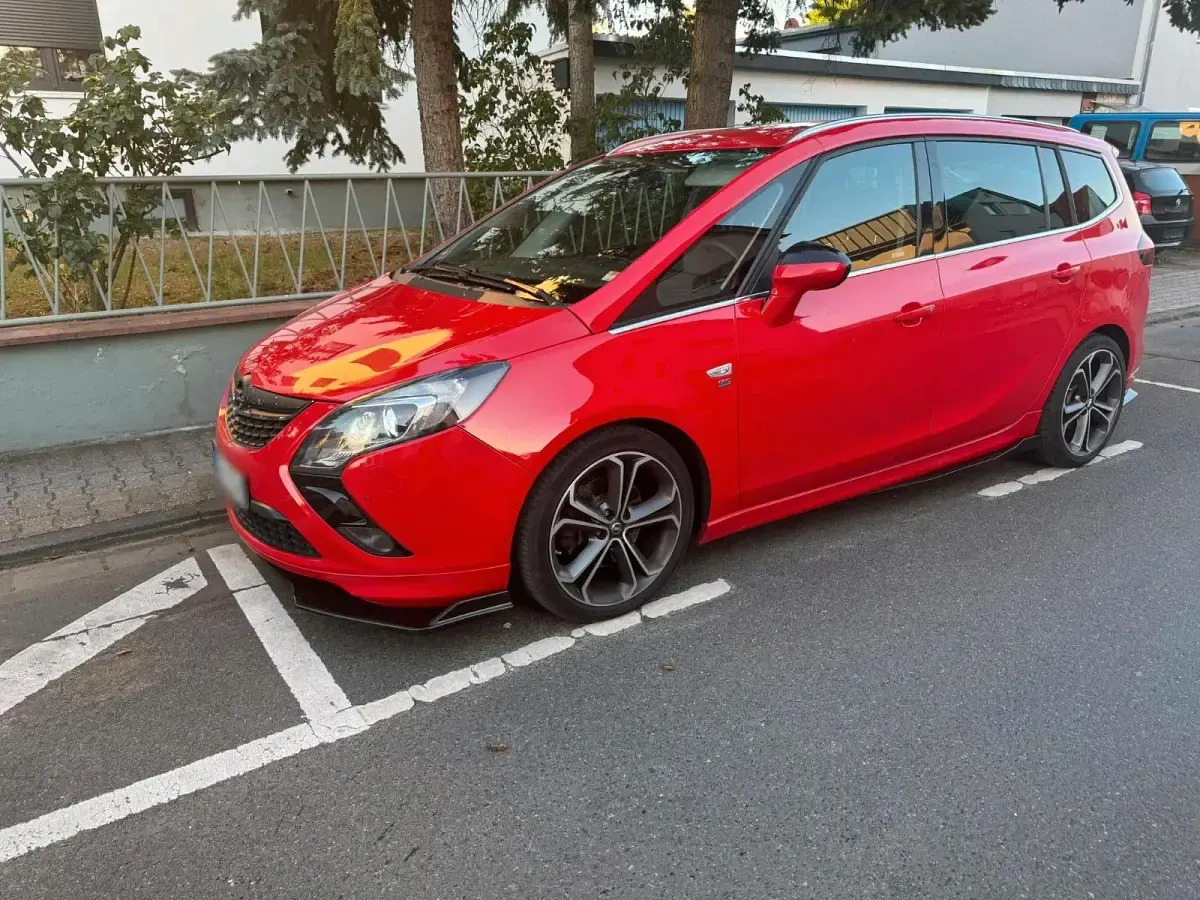 Gebraucht Opel Zafira OPC 180 PS (132 kW) 2016 Rot Van / Kleinbus
