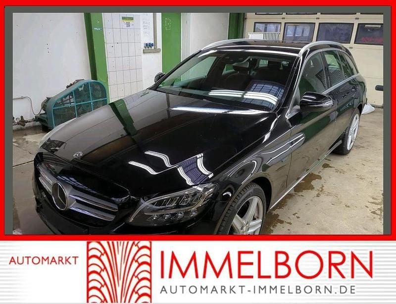 Gebraucht Mercedes C300e 306 PS (225 kW) 2020 Schwarz Kombi
