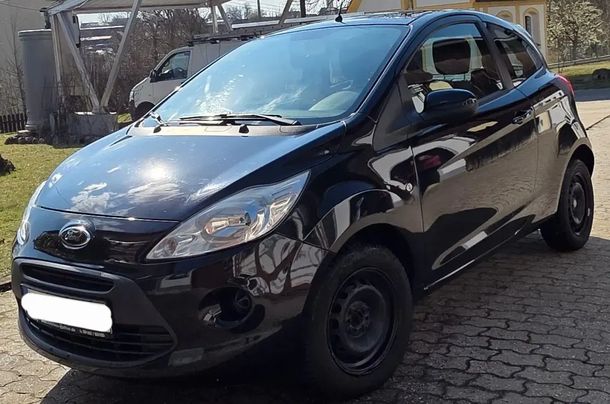 Używany Ford Ka 69 KM (50 kW) 2014 Czarny Hatchback