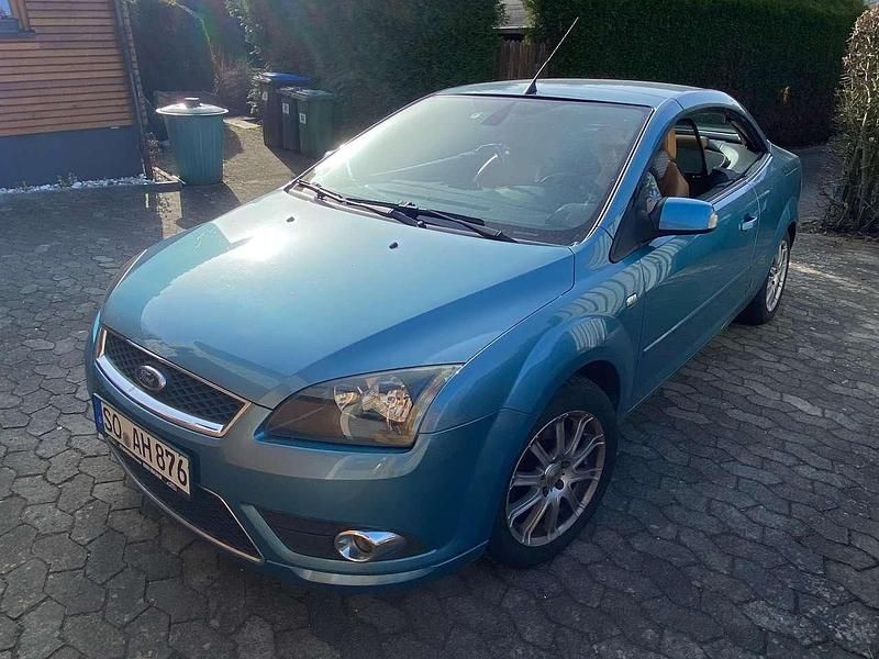 Gebraucht Ford Focus Cabriolet Titanium 145 PS (106 kW) 2006 Cabrio