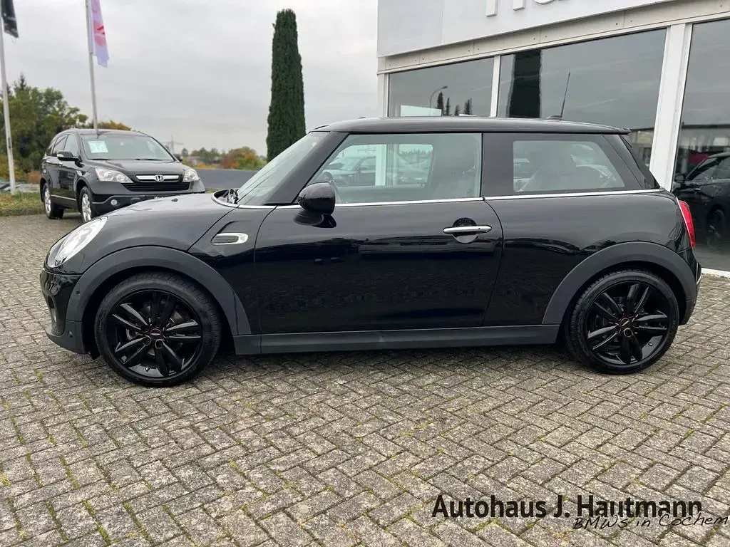 Używany Mini Cooper Chili 136 KM (100 kW) 2018 Czarny Hatchback