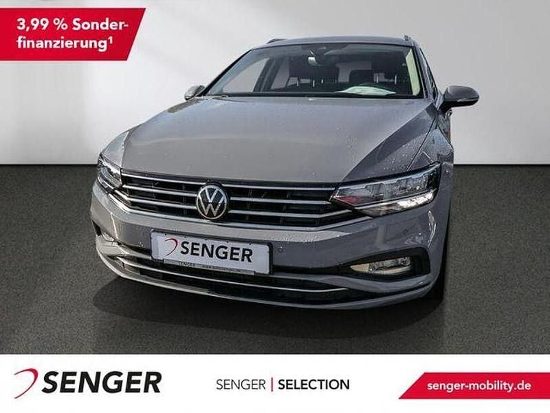 Mondsteingrau Gebraucht 2023 VW Passat Business Kombi | 23.180 € (Fairer Preis) - Bild 1/4
