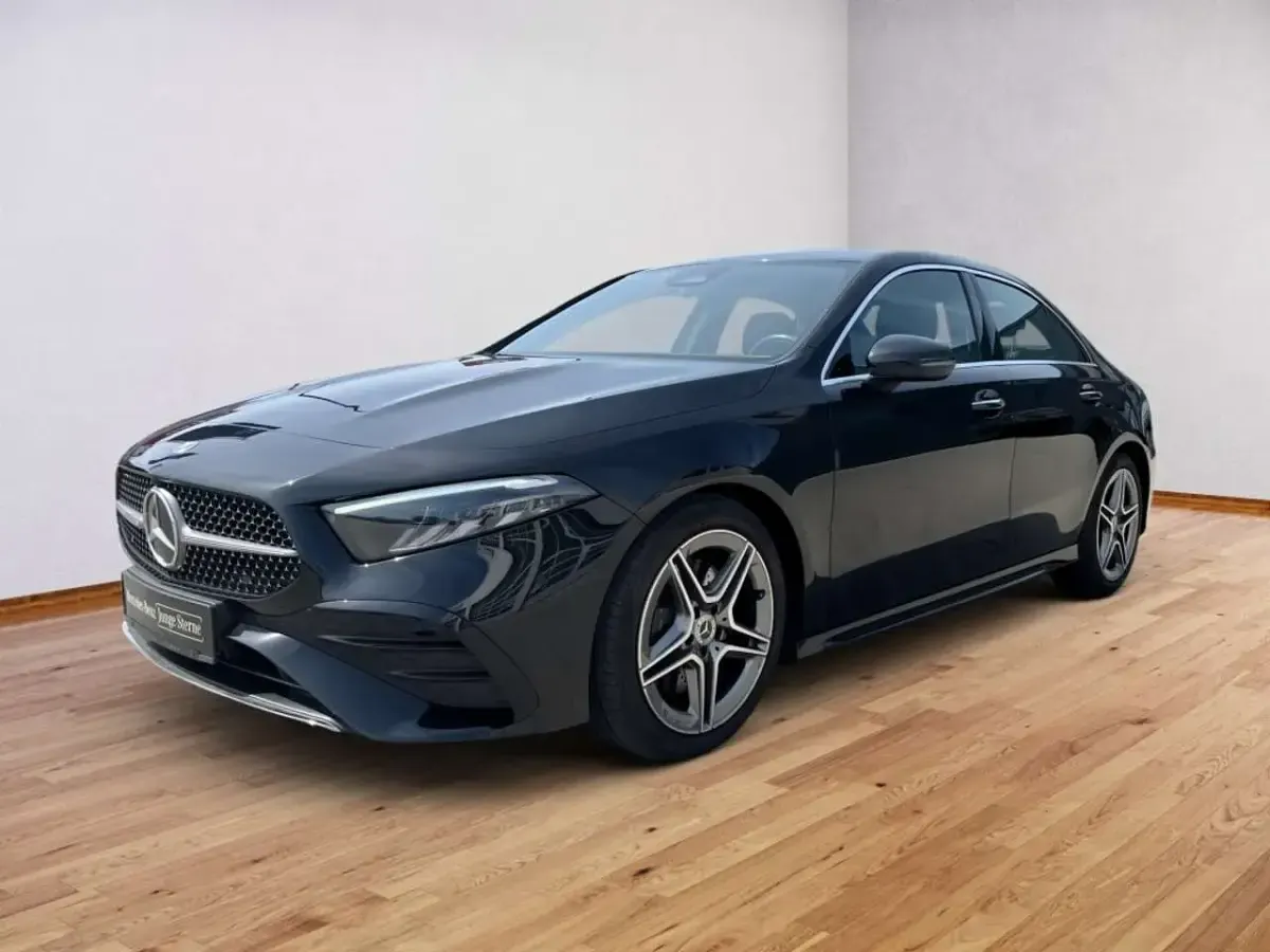 Gebraucht Mercedes A220 AMG 190 PS (139 kW) 2023 Nachtschwarz  unilack Limousine