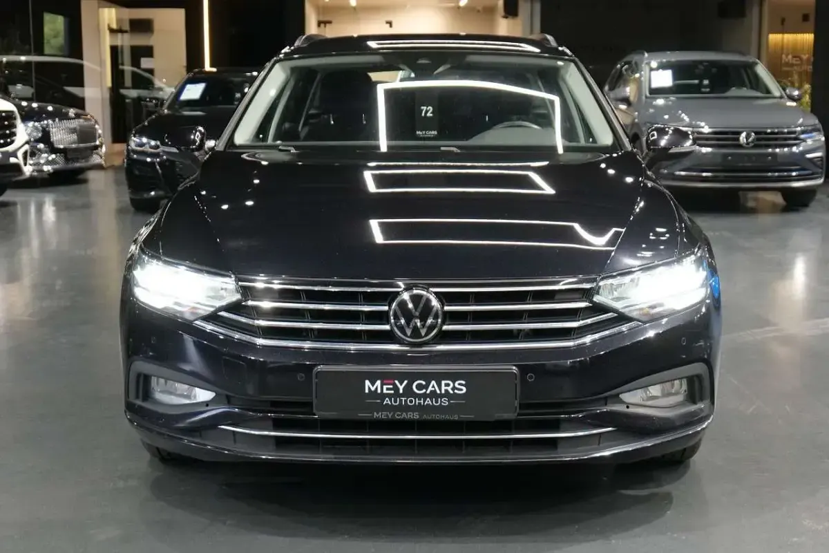 Gebraucht VW Passat Business 150 PS (110 kW) 2021 Deep black Kombi