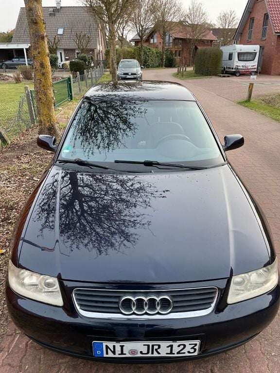 Gebraucht Audi A3 Exclusive 102 PS (75 kW) 2001 Blau Kleinwagen