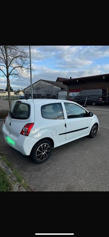 Second-hand Renault Twingo 75 CP (55 kW) 2011 Alb Hatchback