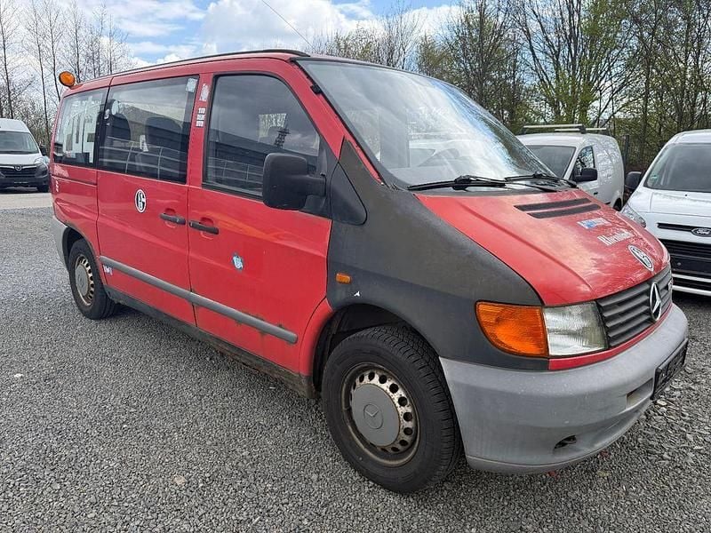 Second-hand Mercedes Vito 82 CP (60 kW) 1999 Roșu Van