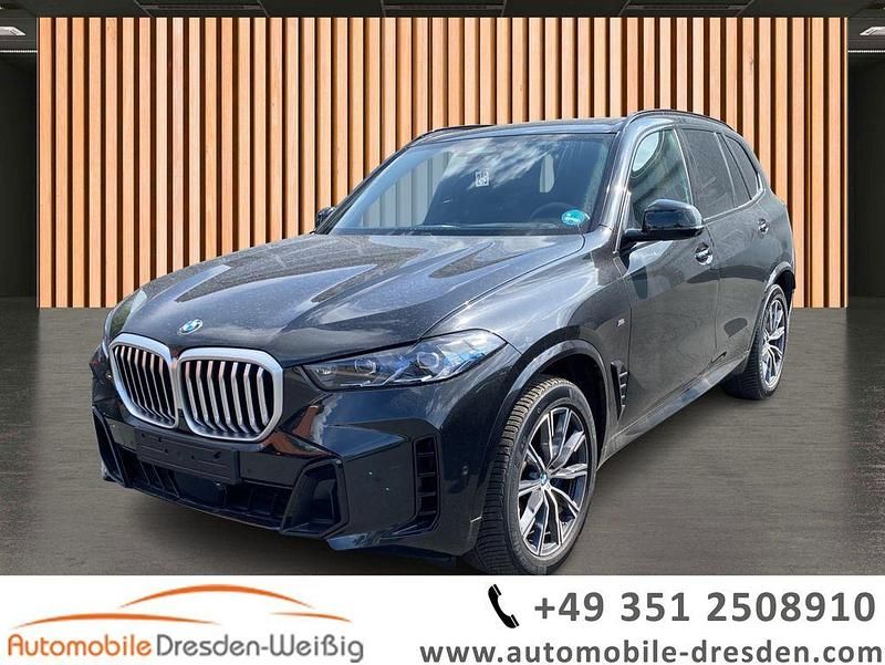 Black sapphire metallic Gebraucht 2024 BMW X5 M Sport SUV | 76.980 € (Guter Preis) - Bild 1/3