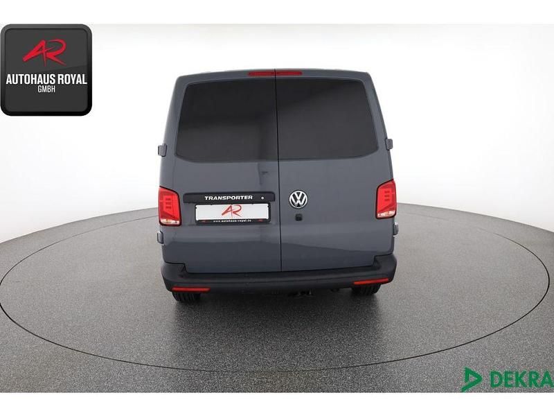 Gebraucht VW Transporter 150 PS (110 kW) 2021 Grau Van
