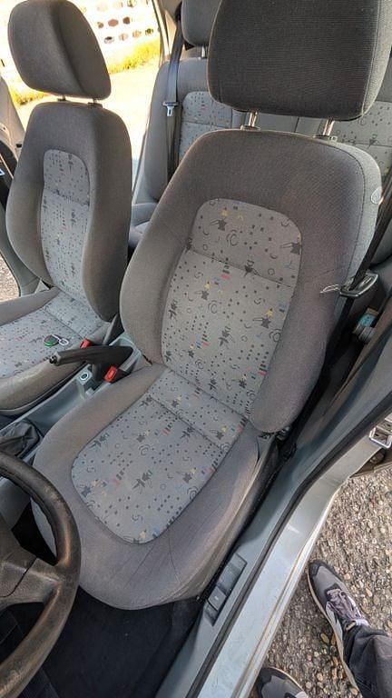 Gebraucht Skoda Fabia Classic 54 PS (39 kW) 2003 Silber Limousine