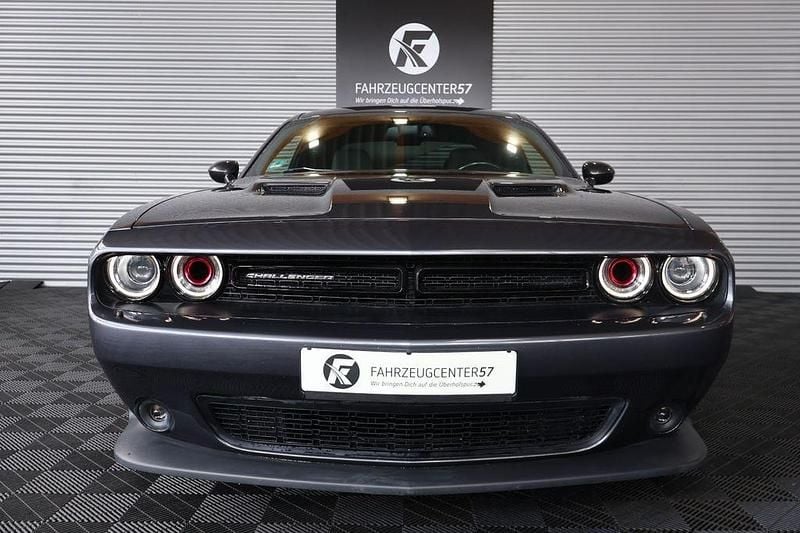Gebraucht Dodge Challenger SXT 309 PS (227 kW) 2016 Grau Coupé