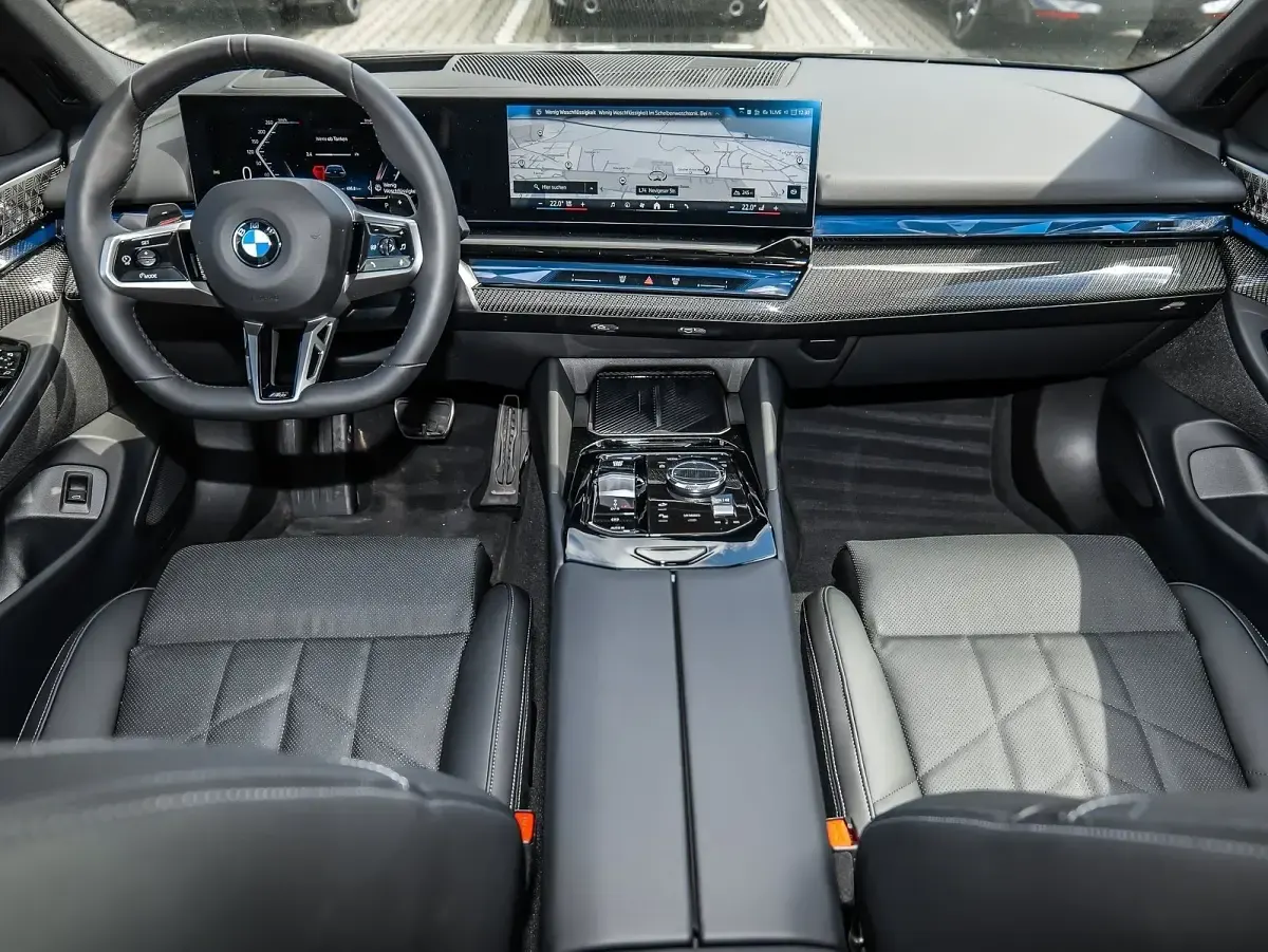 Gebraucht BMW 540 M Sport 286 PS (210 kW) 2025 Schwarz Kombi