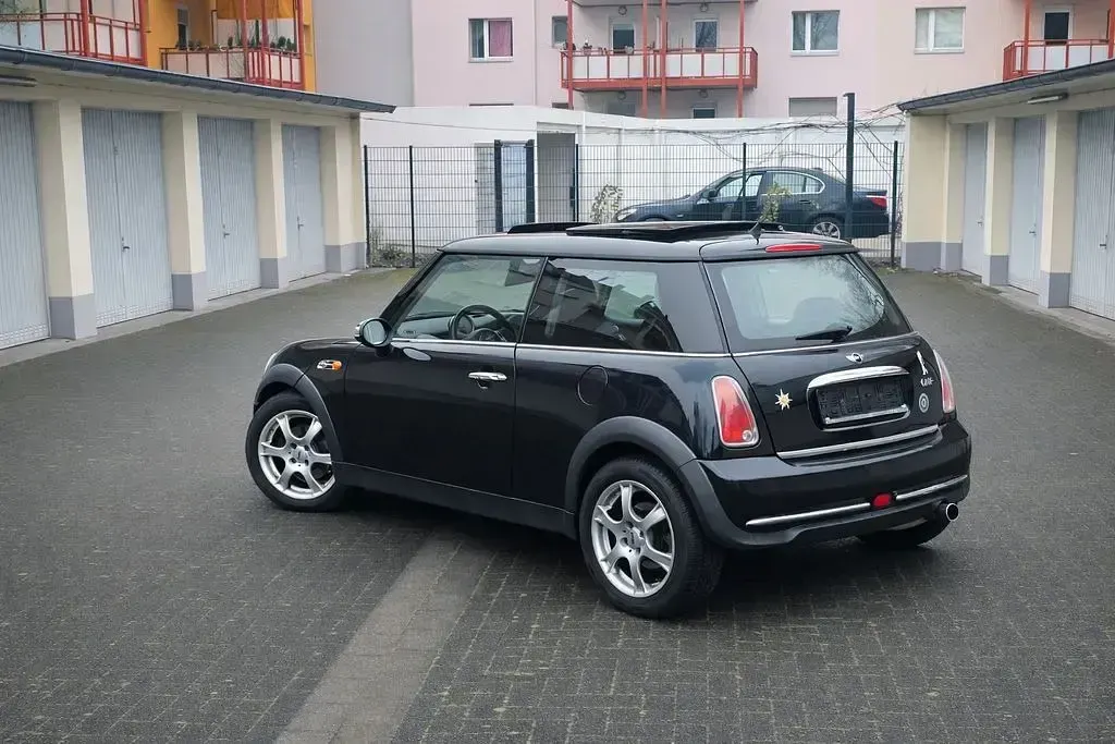Usata Mini ONE Pepper 90 CV (66 kW) 2005 Nero Utilitaria