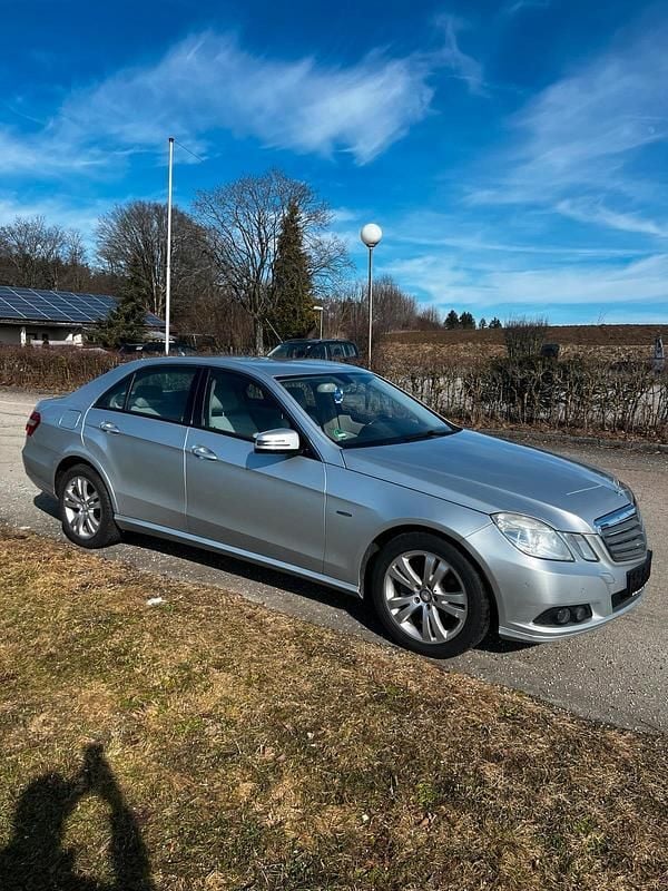 Gebraucht Mercedes E220 2009 Limousine