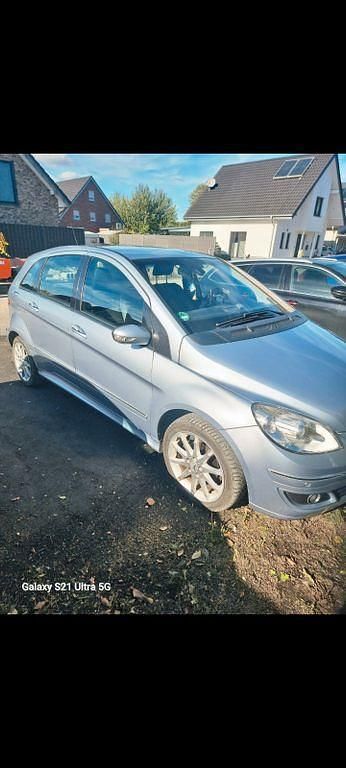 Blau Gebraucht 2005 Mercedes B170 Van / Kleinbus | 4.500 € (Fairer Preis) - Bild 1/4