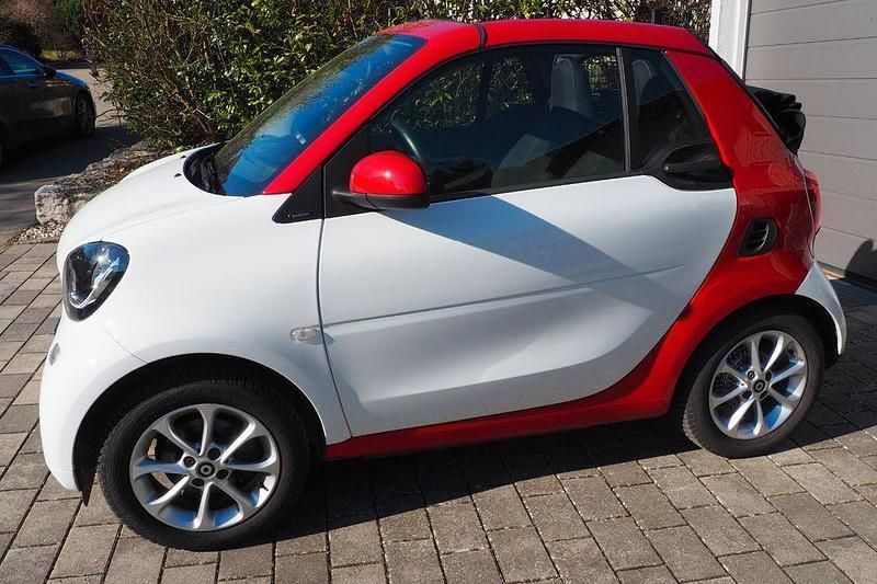Gebraucht Smart ForTwo Cabrio 71 PS (52 kW) 2018 Weiß Cabrio