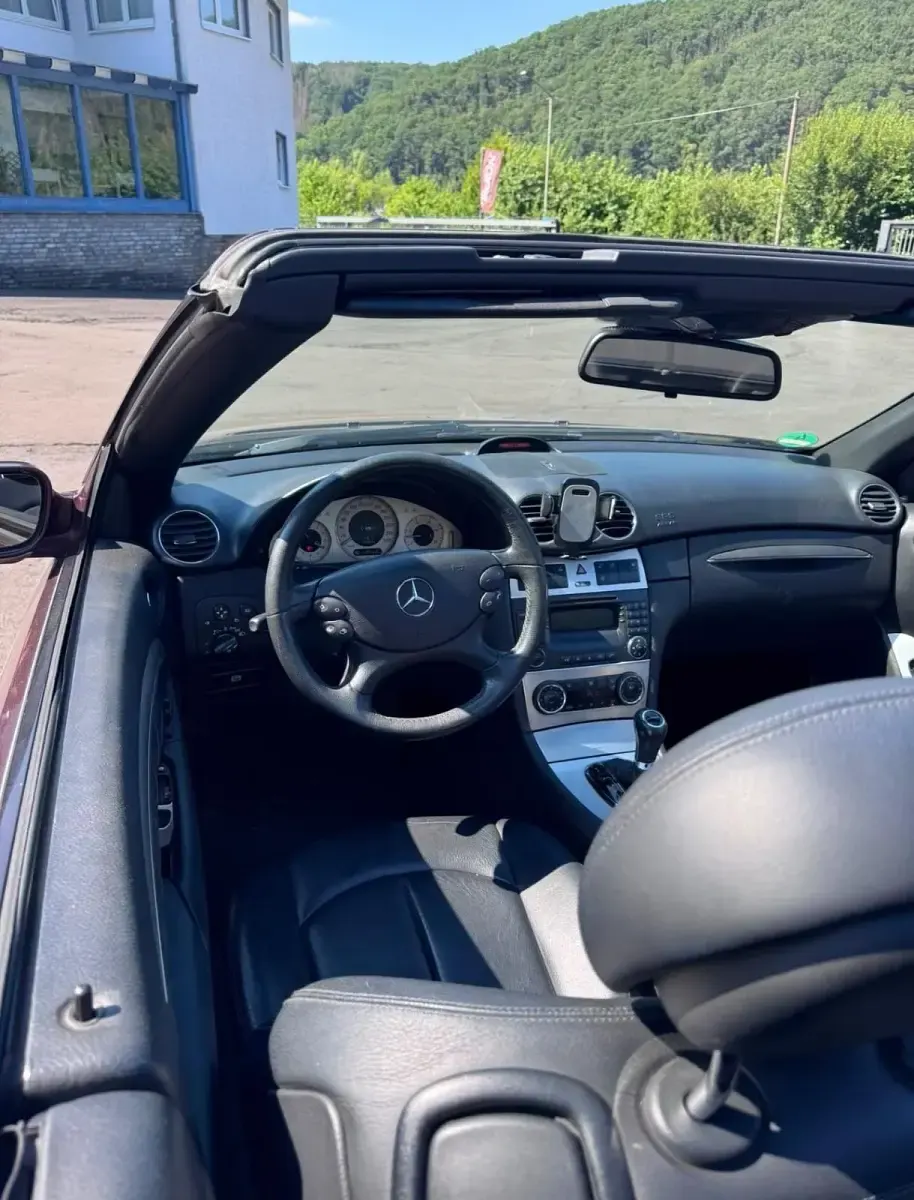 Gebraucht Mercedes CLK320 224 PS (164 kW) 2008 Silber Cabrio