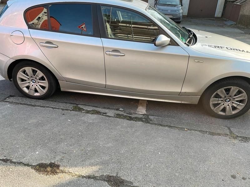 Gebraucht BMW 116 116 PS (85 kW) 2006 Silber Kleinwagen