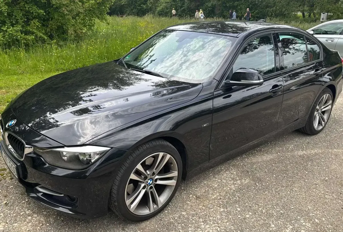 Gebraucht BMW 328 Sport Line 245 PS (180 kW) 2012 Schwarz Limousine