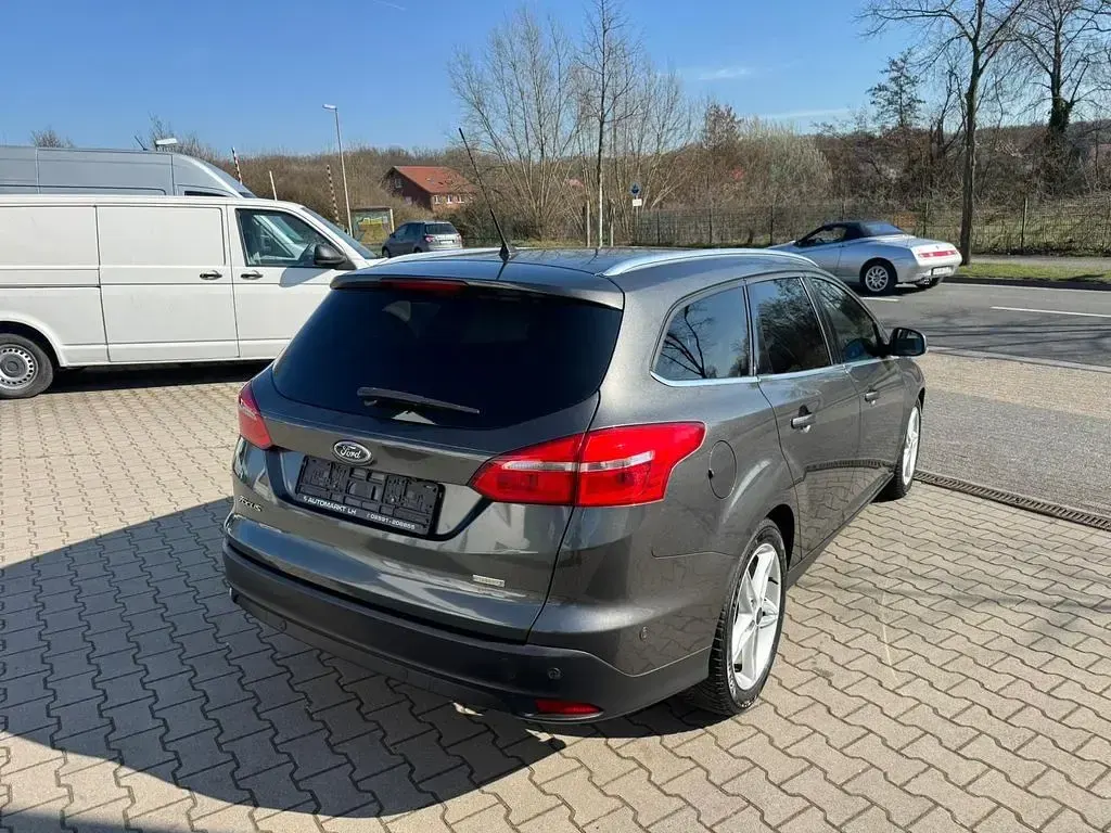 Usata Ford Focus Titanium 210 CV (154 kW) 2017 Nero Berlina