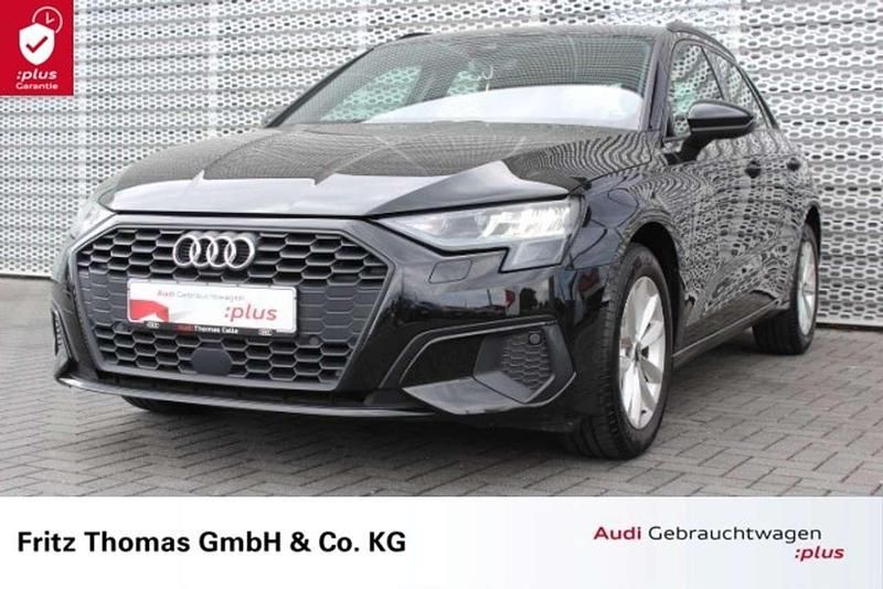 Schwarz Gebraucht 2022 Audi A3 Sportback Ambiente Kleinwagen | 22.990 € (Fairer Preis) - Bild 1/4