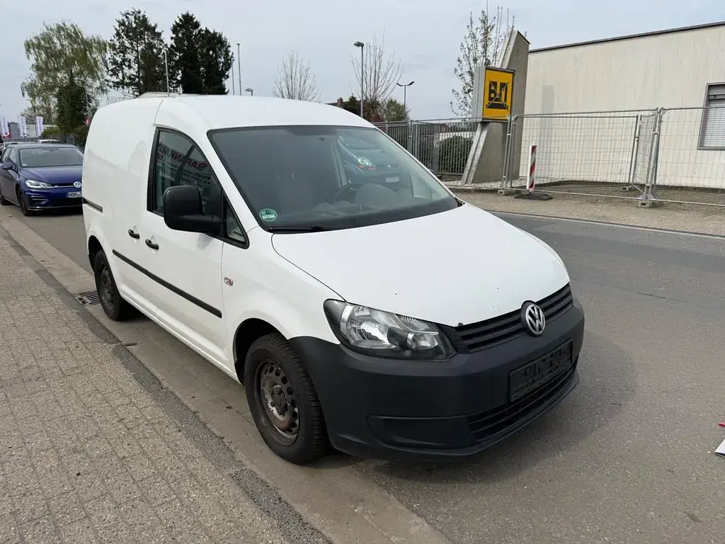 Gebraucht VW Caddy 102 PS (75 kW) 2012 Weiß Van / Kleinbus