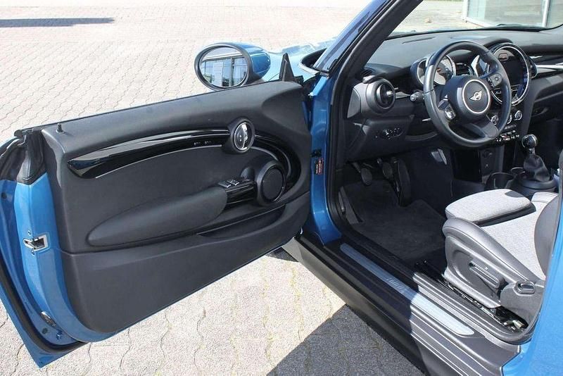 Gebraucht Mini One Cabriolet Classic 102 PS (75 kW) 2022 Island blue metallic Cabrio