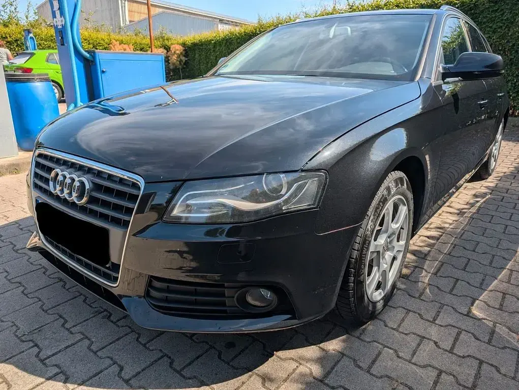 Gebraucht Audi A4 143 PS (105 kW) 2011 Schwarz Kombi