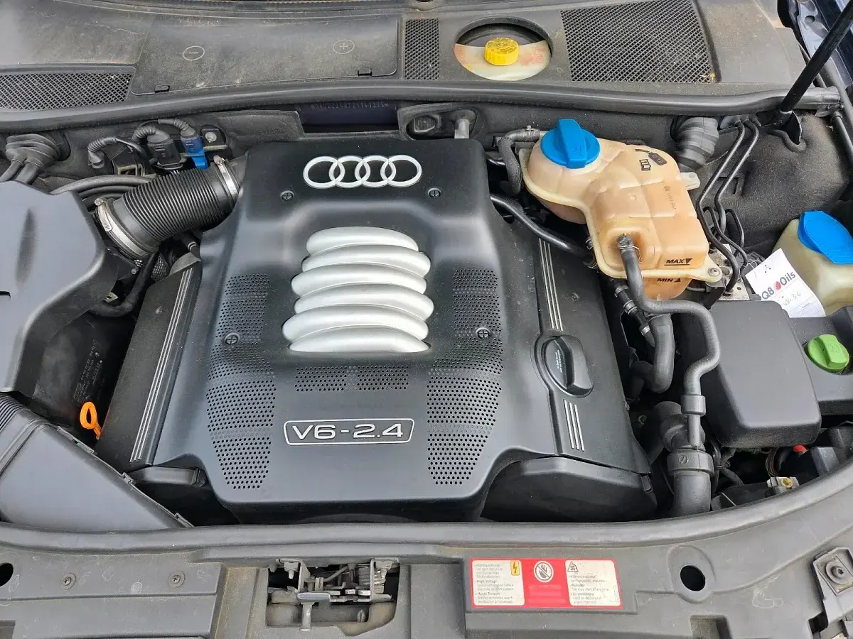 Gebraucht Audi A6 170 PS (125 kW) 2002 Blau Limousine